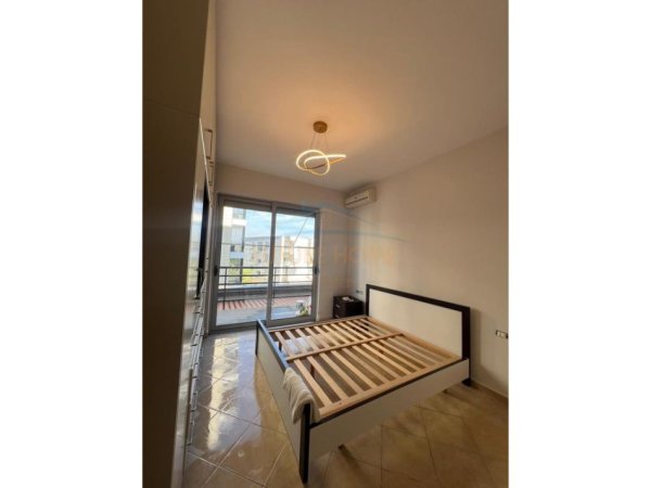 Tirane, shitet apartament 2+1+Ballkon Kati 1, 90 m² 165.000 € (Kodra e Diellit)