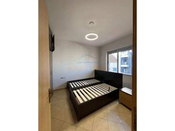Tirane, shitet apartament 2+1+Ballkon Kati 1, 90 m² 165.000 € (Kodra e Diellit)