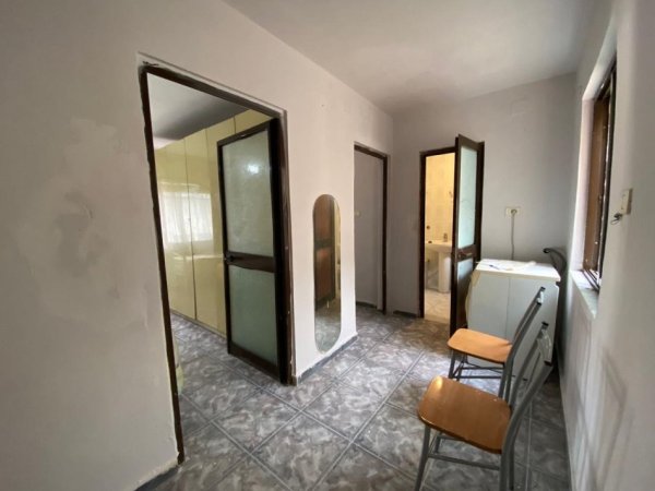 Tirane, jepet me qera apartament 2+1+Ballkon Kati 5, 87 m² 500 € (Myslym Shyri)