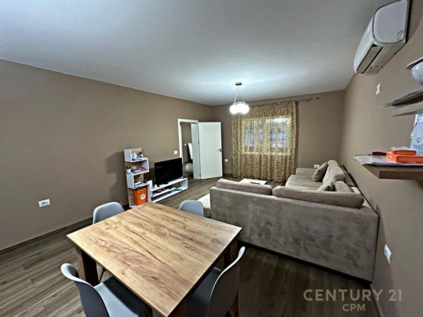 Tirane, jepet me qera apartament 2+1 Kati 2, 120 m² 600 € (Don Bosko)