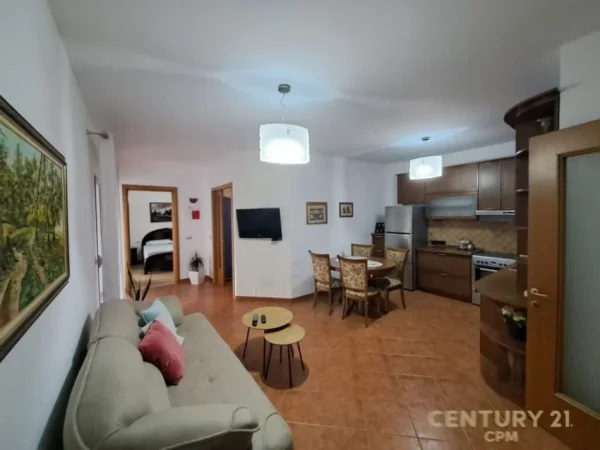 Tirane, jepet me qera apartament 2+1 Kati 5, 89 m² 500 € (Zogu i Zi)