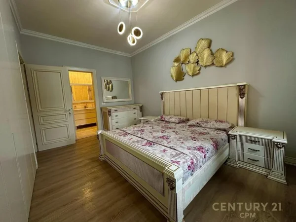 Tirane, jepet me qera apartament 2+1+Ballkon Kati 8, 120 m² 1.400 € (Kompleksi Delijorgji)