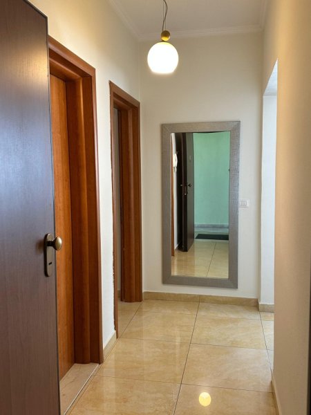 Tirane, jepet me qera apartament 2+1 Kati 3, 100 m² 700 € (Kopshti Zoologjik)