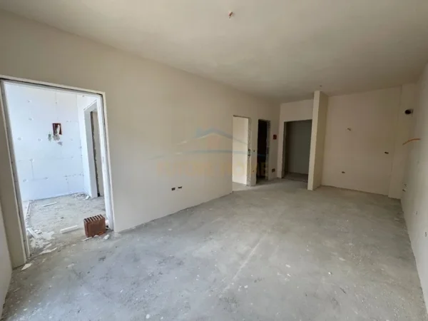 Tirane, shitet apartament 1+1 Kati 5, 60 m² 82.000 € (Dogana)