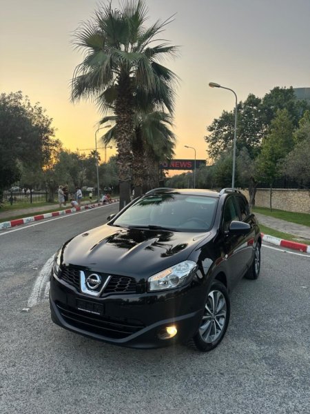 Tirane, shes SUV | Xhip NISSAN QASHQAI PANORAMA 2.0 Nafte, e zeze automatik Klima 178.000 km