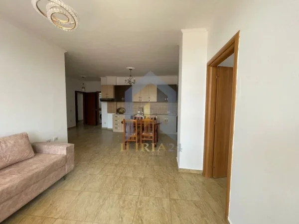 Tirane, jepet me qera 2+1+Ballkon Kati 5, 100 m² 600 € 