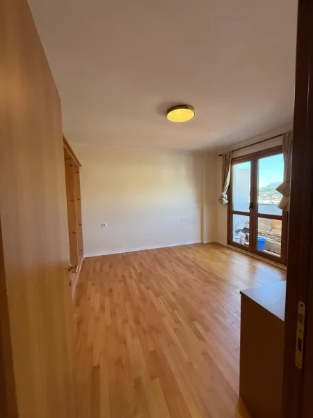 Tirane, shitet apartament 2+1+Ballkon Kati 7, 107 m² 168.000 € (ministria kultures)