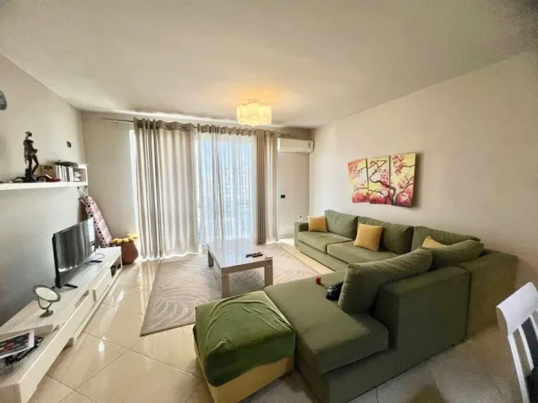 Tirane, jepet me qera apartament 2+1 Kati 6, 100 m² 430 € (astir)