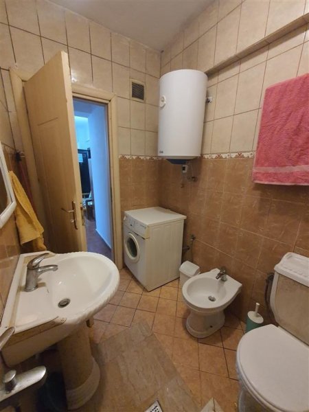 Tirane, JEPET ME QERA *SUPER APARTAMENT 2+1* I MOBILUAR NË *LAPRAKE*  Kati 4, 80 m² 480 €
