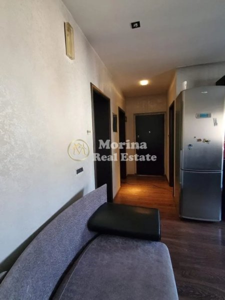 Tirane, jepet me qera apartament 2+1 Kati 4, 75 m² 650 € (Rruga Hoxha Tahsim)