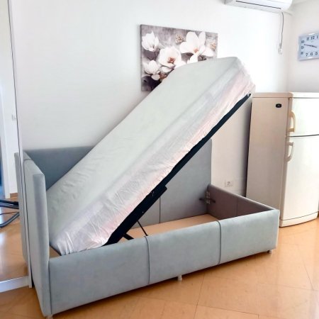 Tirane, jepet me qera garsonier 1+1 Kati 4, 30 m² 300 € (Perballe RING CENTER)