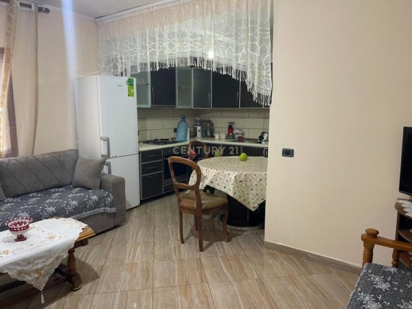 Vlore, shitet shtepi 2+1 , 94 m² 