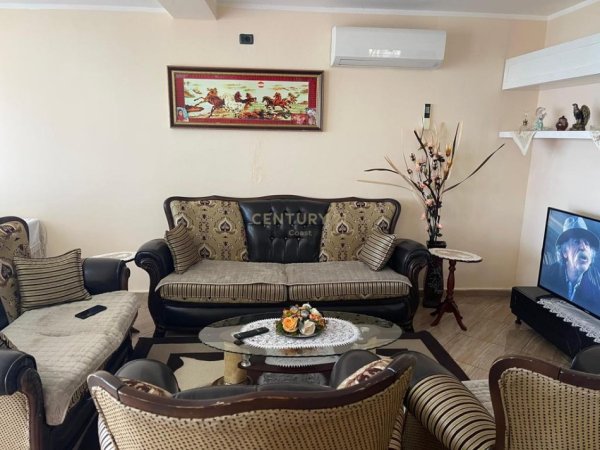 Vlore, shitet shtepi 2+1 , 94 m² 