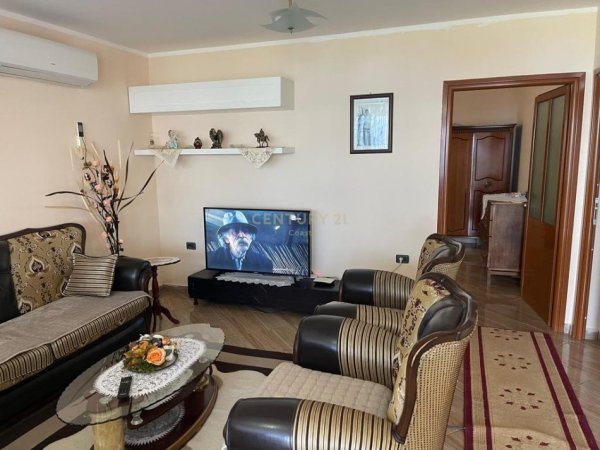 Vlore, shitet shtepi 2+1 , 94 m² 