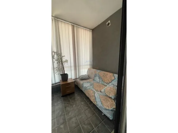 Tirane, jepet me qera ambjent biznesi Kati 7, 180 m² 100.000 € 