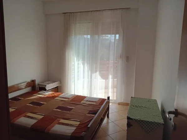 Tirane, jepet me qera apartament 1+1 Kati 2, 60 m² 350 € (Rruga Pjeter Budi)