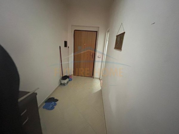 Durres, jepet me qera ambjent biznesi Kati 2, 800 € (Muzeumi, Durres)