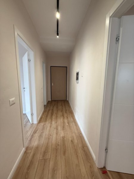 Tirane, shitet apartament 2+1+Ballkon Kati 3, 100 m² 135.000 € (rruga thesarit)