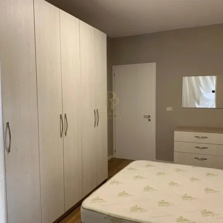 shitet 1+1+Ballkon , 105.000 €