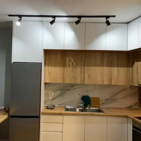 shitet 1+1+Ballkon , 105.000 €