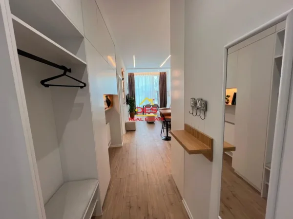 Vlore, shitet apartament 2+1+Ballkon Kati 2, 78 m² 159.000 € (Rruga Hasan Kushta)