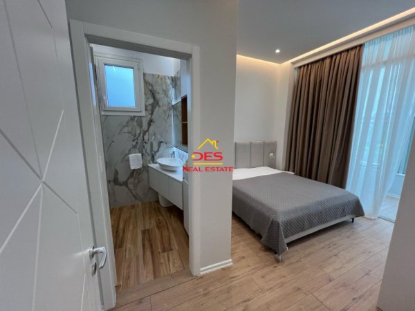 Vlore, shitet apartament 2+1+Ballkon Kati 2, 78 m² 159.000 € (Rruga Hasan Kushta)
