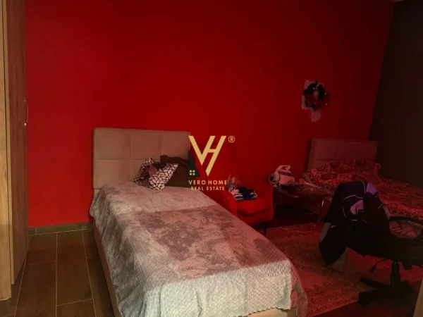 Tirane, shitet shtepi 2+1+Ballkon Kati 0, 185 m² 200.000 € (VASIL SHANTO)