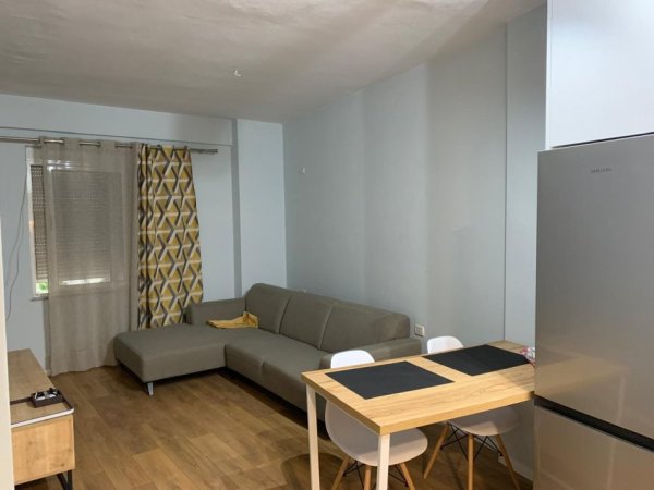 Tirane, shitet apartament 1+1+Ballkon Kati 2, 64 m² 105.000 € (Astir)
