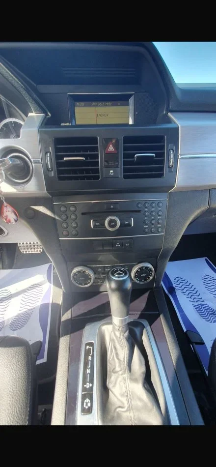 Tirane, shitet makine GLK220CDI Nafte, gri e erret automatik Kondicioner 200.000 km 9700 €