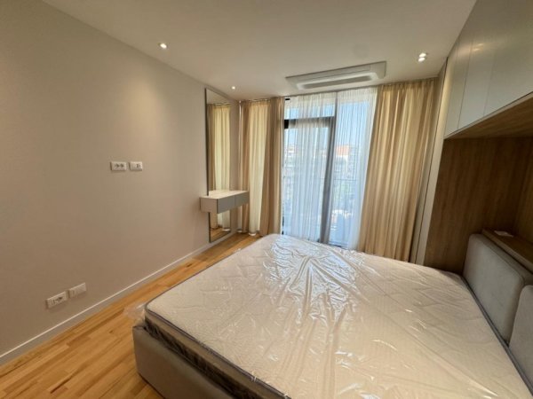 Tirane, shitet apartament 2+1+Ballkon Kati 6, 130 m² 410.000 € (Lake View Residence)