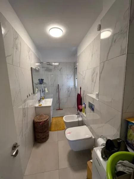 Tirane, shitet apartament 2+1+Ballkon , 91 m² (Rruga e Dibres, prane Viles Gold)