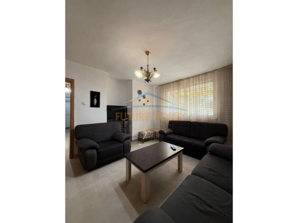 Tirane, jepet me qera apartament 3+1 Kati 4, 81 m² 600 € (21Dhjetori, pranë Mozaikut të Tiranës)