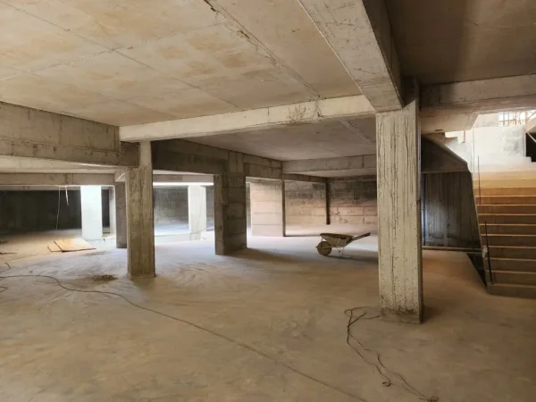 Tirane, Liste me oferta apartament 2+1+Ballkon Kati 1, 100 m² 200.001 € 