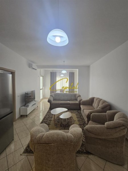 Tirane, jepet me qera apartament 1+1 Kati 2, 80 m² 500 € (KODRA E DIELLIT)