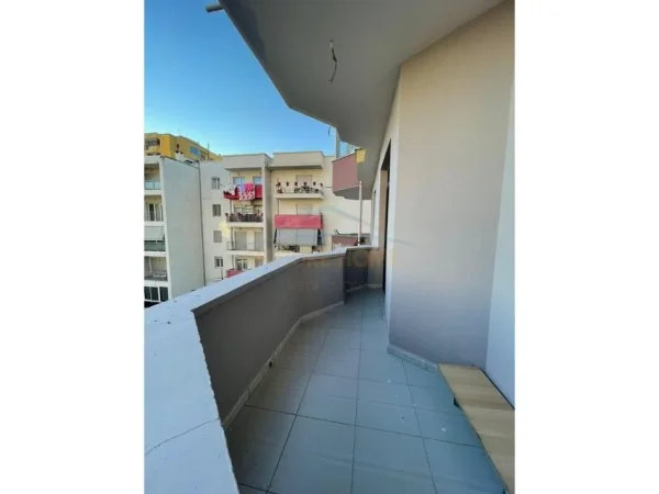 Durres, shitet apartament 2+1+Aneks+Ballkon Kati 3, 105 m² 190.000 € (Vollga,Durres)