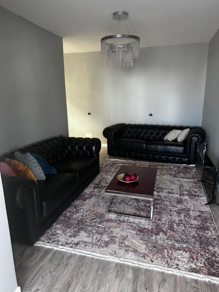 Tirane, jap me qera apartament 2+1+Aneks+Ballkon Kati 3, 100 m² 650 € (Vilat Gjermane)