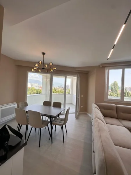 Tirane, jepet me qera apartament 2+1 , 117 m² 800 € (River Residence)