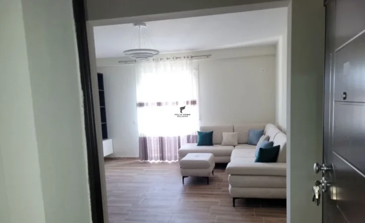 Tirane, jepet me qera apartament 1+1 Kati 2, 67 m² 450 € (ALI DEMI)