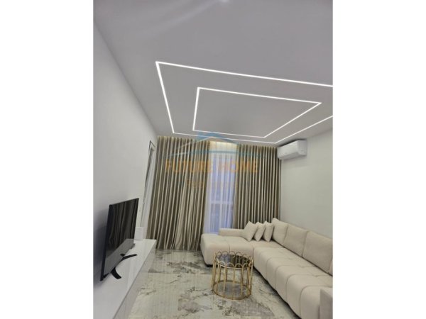 Tirane, jepet me qera apartament 1+1 Kati 5, 75 m² 500 € (Paskuqan)