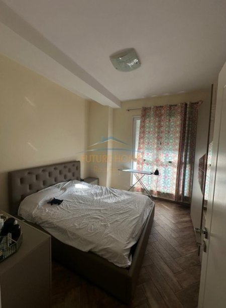 Tirane, shitet apartament 2+1+Ballkon Kati 5, 112 m² 222.000 €