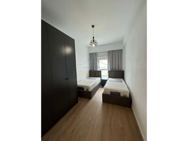 Tirane, jepet me qera apartament 2+1 Kati 4, 76 m² 450 € (Rezidenca Kaimi, Ali Demi)