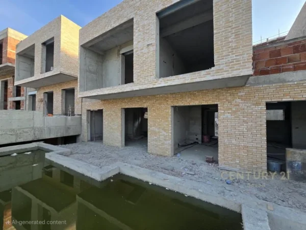 Tirane, shes Vile 3 Katshe Kati 3, 313 m² 450.000 € 