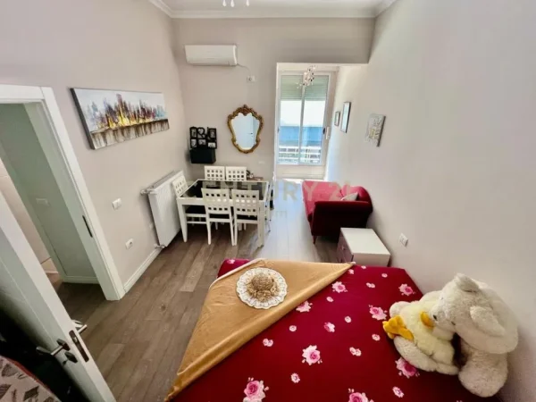 Tirane, shes apartament 2+1+Aneks+Ballkon Kati 1, 121 m² 210.000 € 