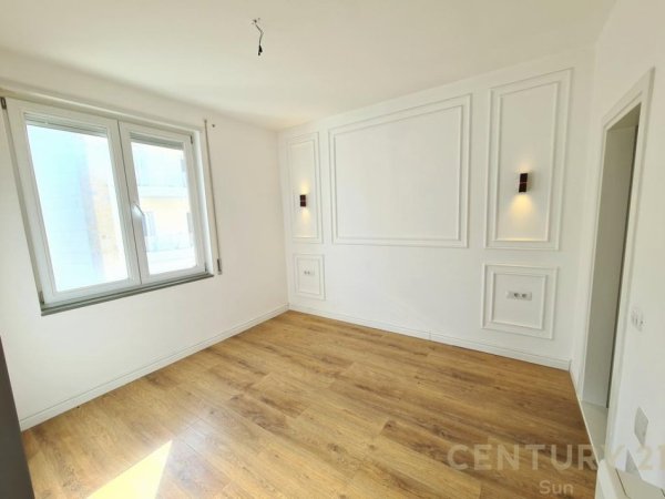 Tirane, jap me qera apartament 3+1+Aneks+Ballkon Kati 3, 145 m² 1.000 € 