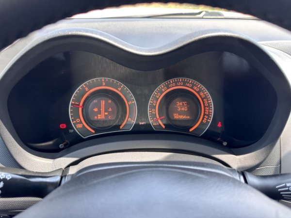 Durres, shitet makine TOYOTA AURIS Nafte, e zeze manuale Klima
