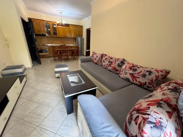 Tirane, shitet apartament 1+1 Kati 1, 56 m² 79.000 € (misto mame)