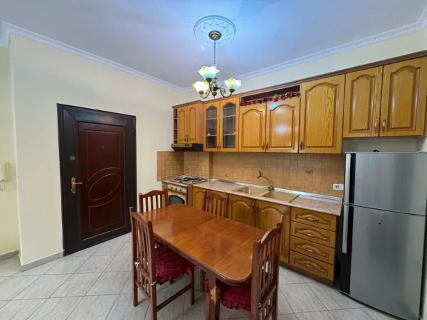 Tirane, shitet apartament 1+1 Kati 1, 56 m² 79.000 € (misto mame)