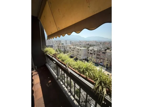 Tirane, shitet apartament 2+1+Aneks+Ballkon Kati 6, 111 m² 225.000 € 