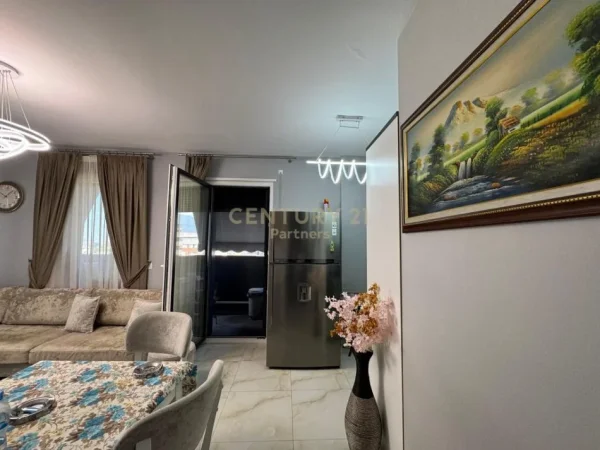 Tirane, shitet apartament 1+1 Kati 7, 70 m² 135.000 € 