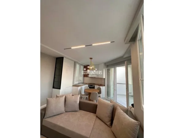 Tirane, jepet me qera apartament 1+1+Ballkon Kati 3, 70 m² 600 € (RiverSide Residence, pranë rrugës Teodor Keko)